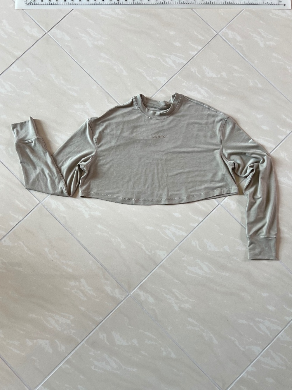 #2936 Lululemon Jersey Training Super-Cropped Long-Sleeve Shirt size 2
